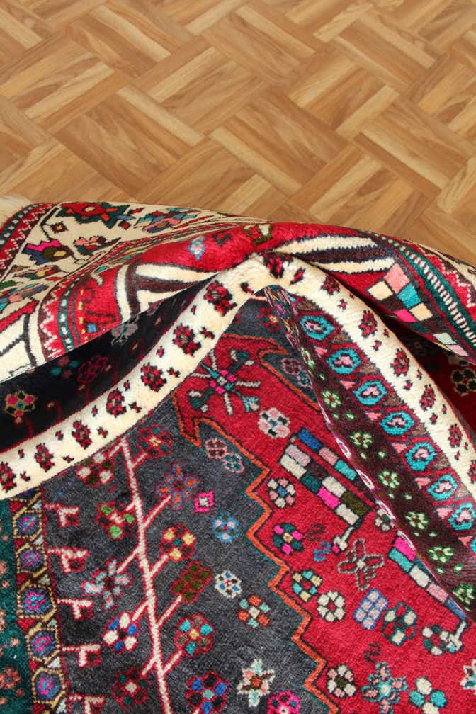 6' 11 x 10' 6 Hand Knotted Ghashghaei Persian Wool Rug