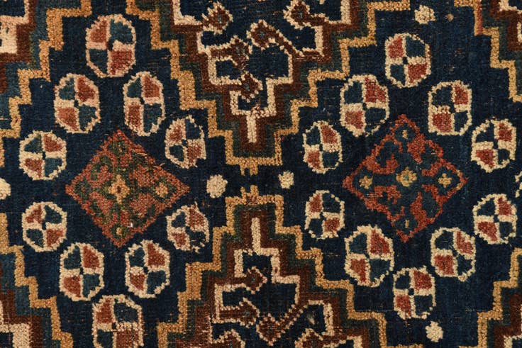 Detail image of 4' 4 x 5' 5 Hand Knotted Ghashghaei Persian Wool Rug