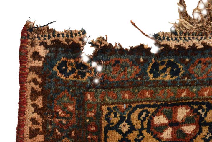 4' 4 x 5' 5 Hand Knotted Ghashghaei Persian Wool Rug