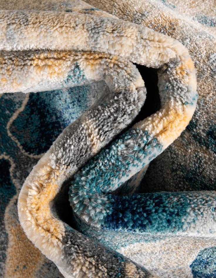 Detail image of 155cm x 245cm Ethereal Rug