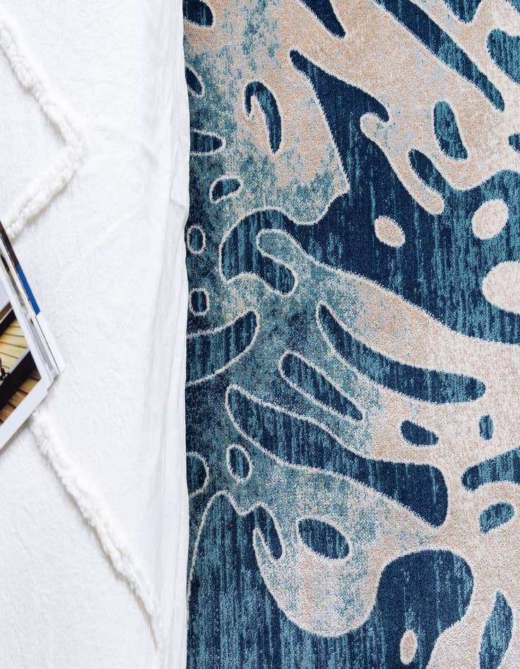 Detail image of 4' x 6' Gossamer Rug