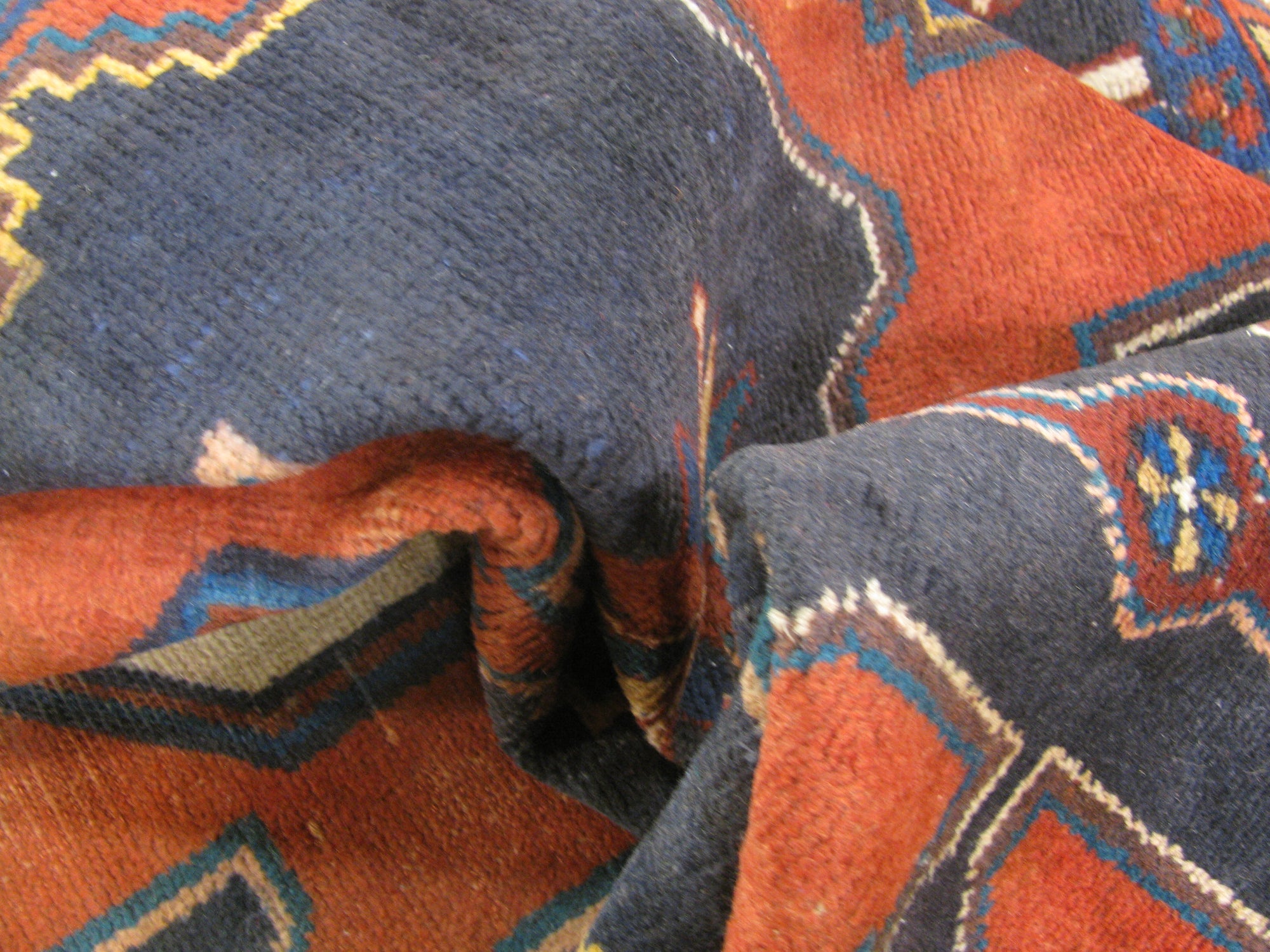 Detail image 16 of 21: 4' 3 x 9' 3 Hand Knotted Hamedan Persian Wool Rug