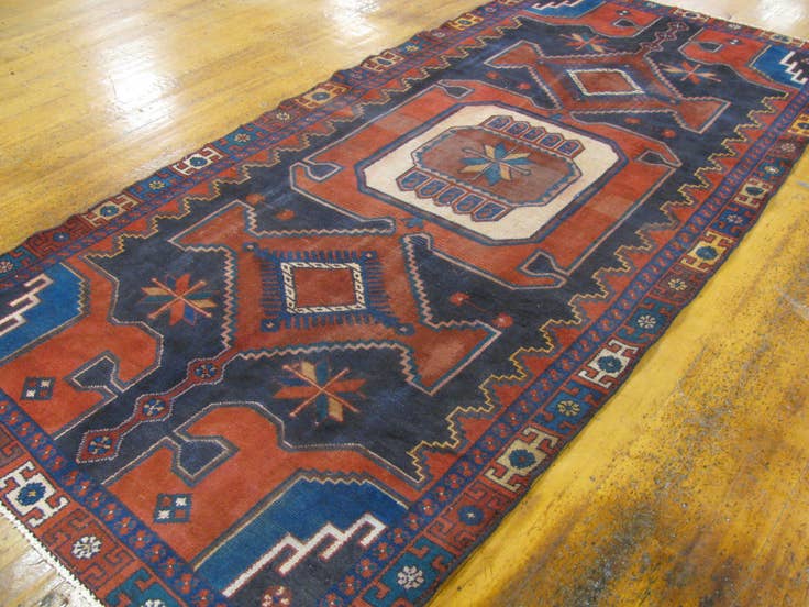 Detail image of 4' 3 x 9' 3 Hand Knotted Hamedan Persian Wool Rug