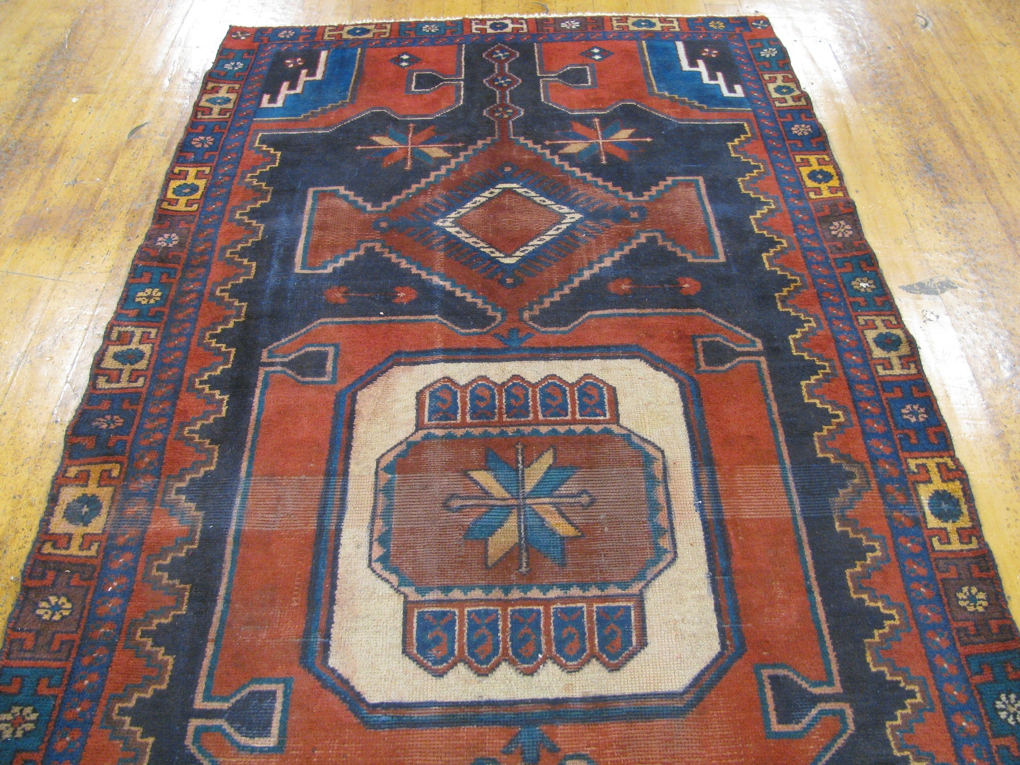 Detail image 5 of 21: 4' 3 x 9' 3 Hand Knotted Hamedan Persian Wool Rug