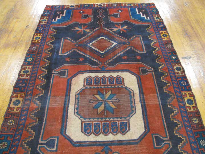 4' 3 x 9' 3 Hand Knotted Hamedan Persian Wool Rug