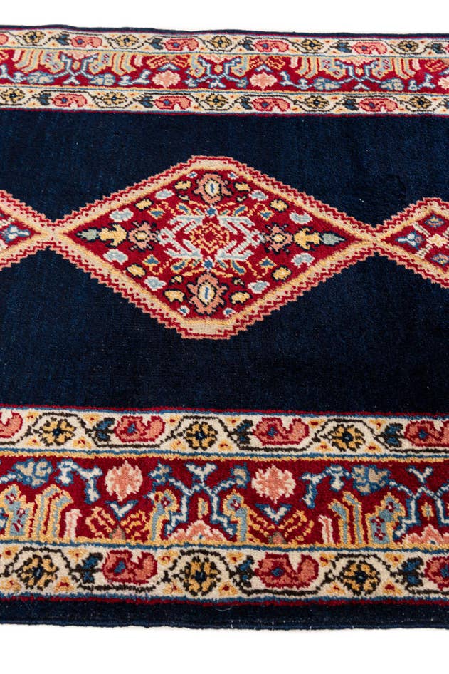 Detail image of 2' 10 x 5' Hand Knotted Hamedan Wool Rug