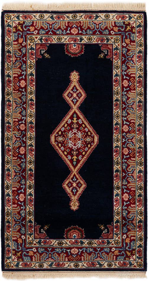 Detail image of 2' 10 x 5' Hand Knotted Hamedan Wool Rug