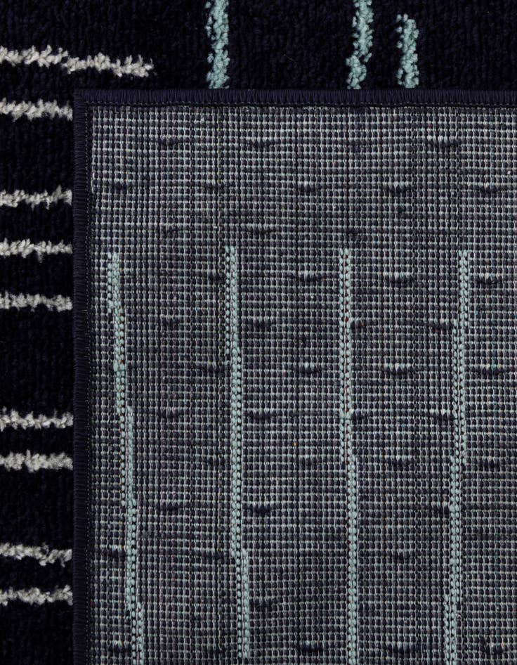 Detail image of 5' 3 x 7' Hanahan Rug