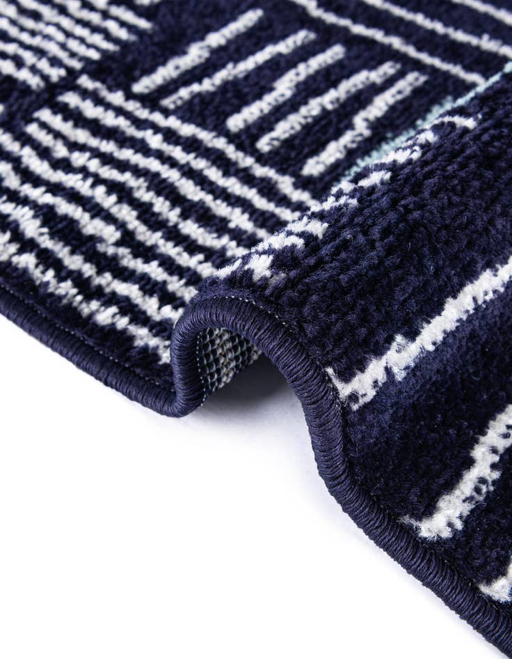 Detail image of 2' x 3' Hanahan Rug