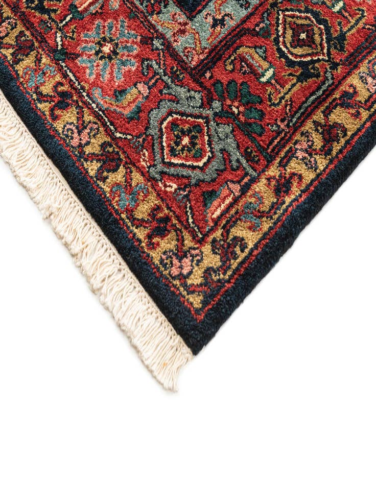 Detail image of 6' 7 x 9' 9 Hand Knotted Heriz Wool Rug