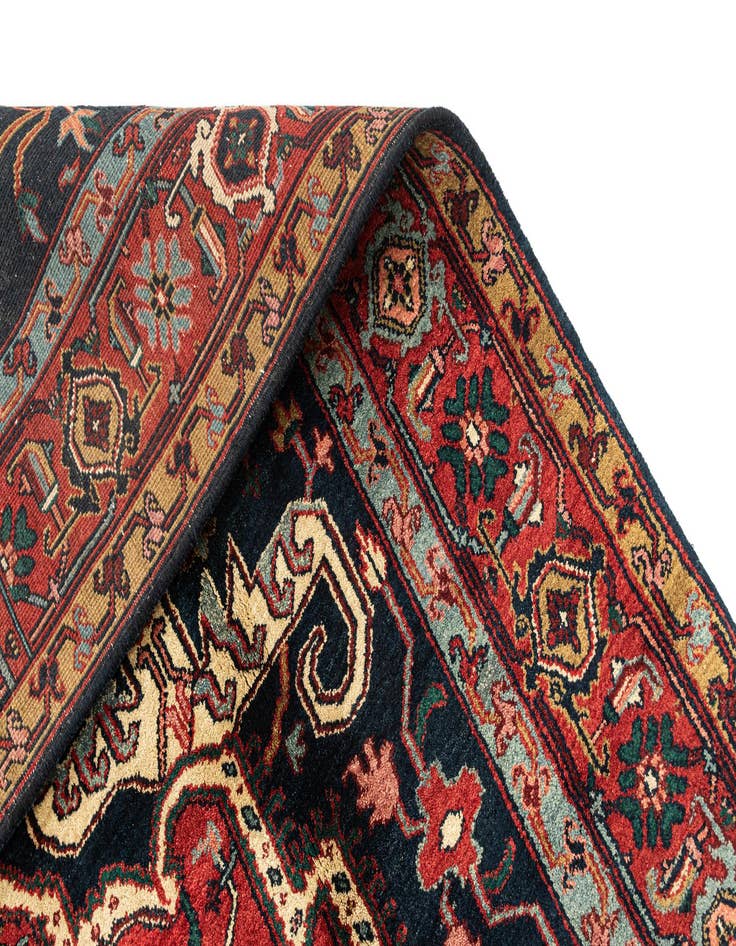 Detail image of 6' 7 x 9' 9 Hand Knotted Heriz Wool Rug