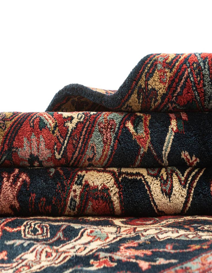 Detail image of 6' 7 x 9' 9 Hand Knotted Heriz Wool Rug