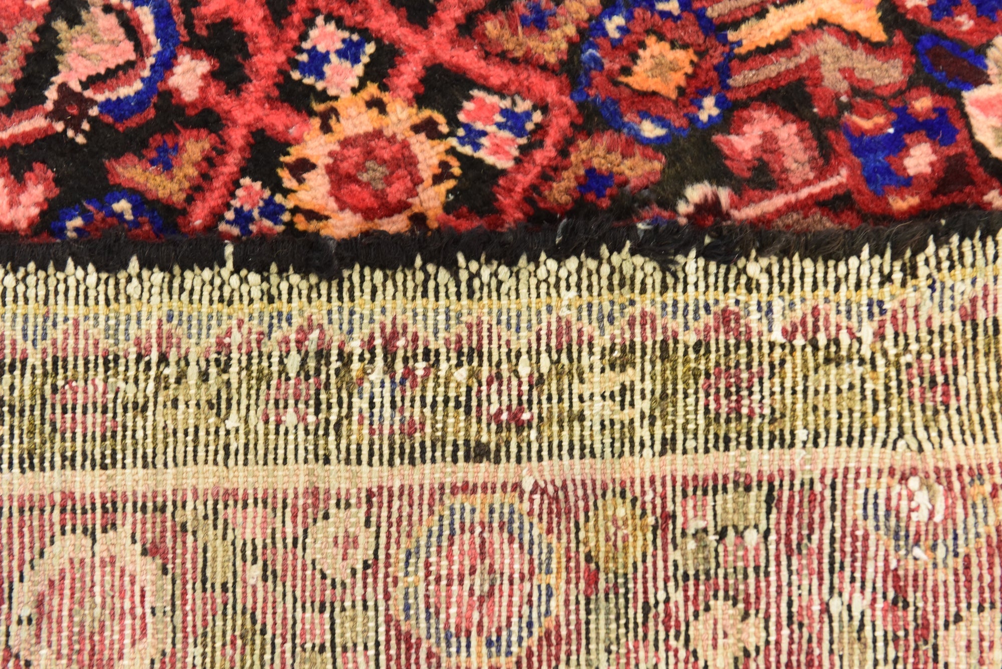 3' 9 x 6' 7 Hand Knotted Hossainabad Persian Wool Rug