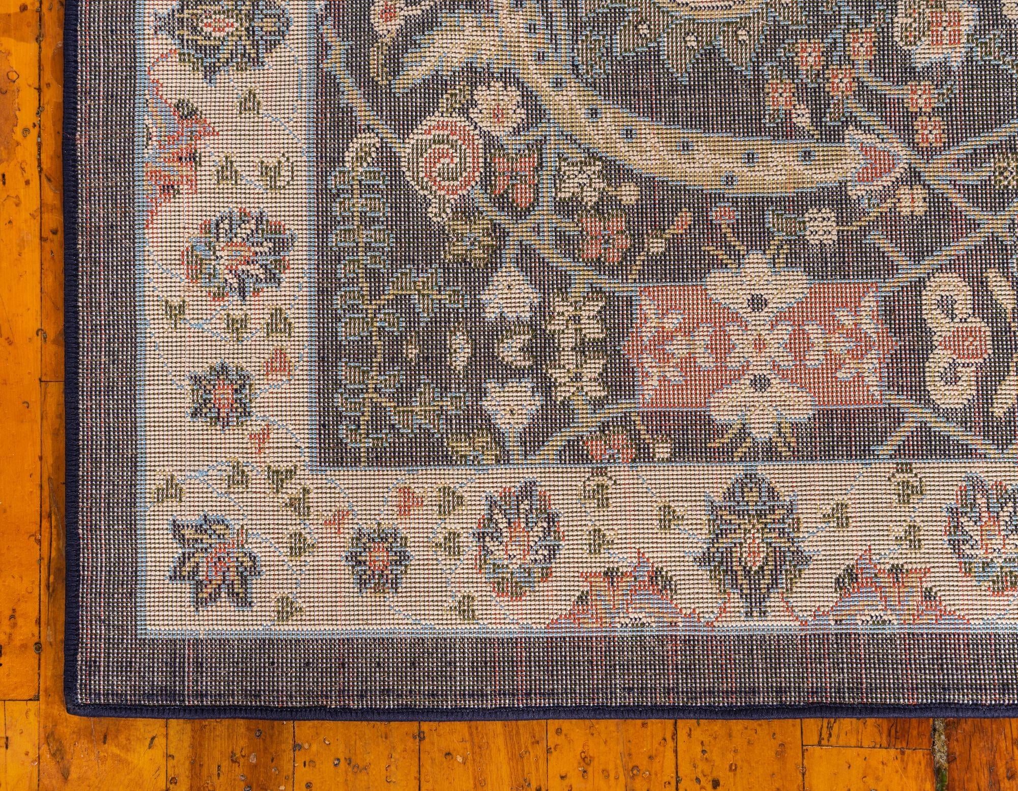10' x 13' Isfahan Design Rug