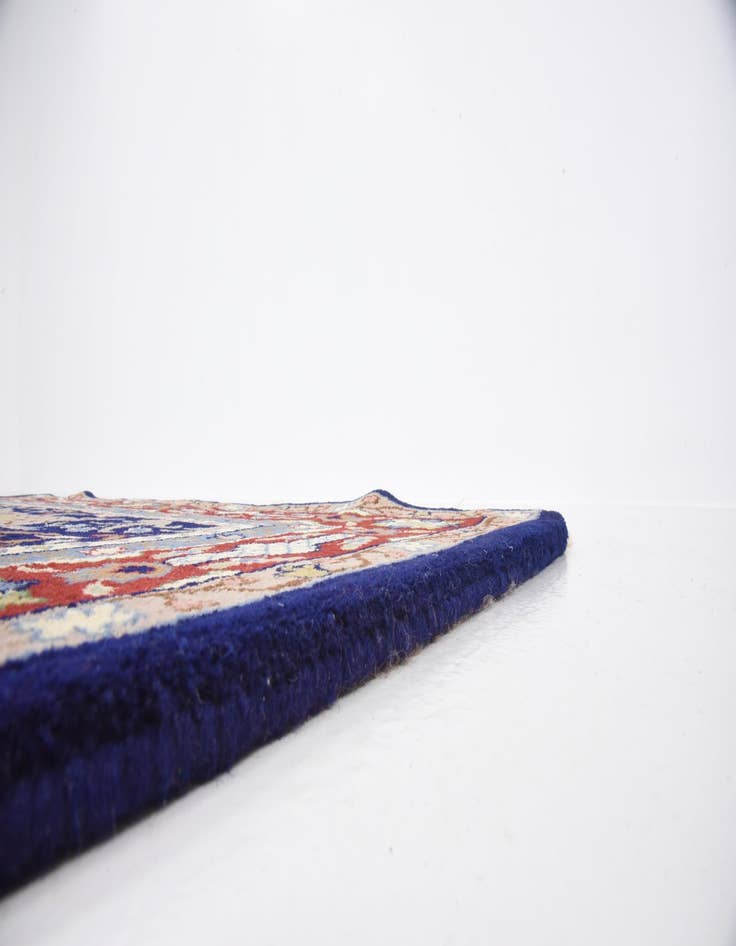 Detail image of 4' 6 x 6' 5 Hand Knotted Isfahan Oriental Wool Rug