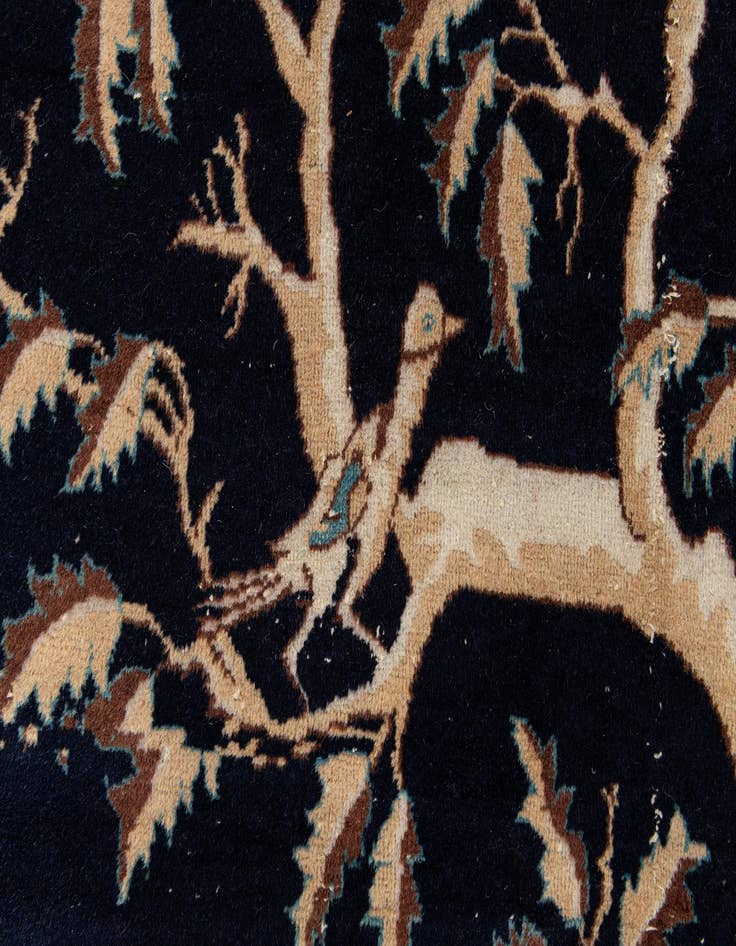 Detail image of 4' 6 x 7' 6  Hand Knotted Isfahan Persian Wool Rug