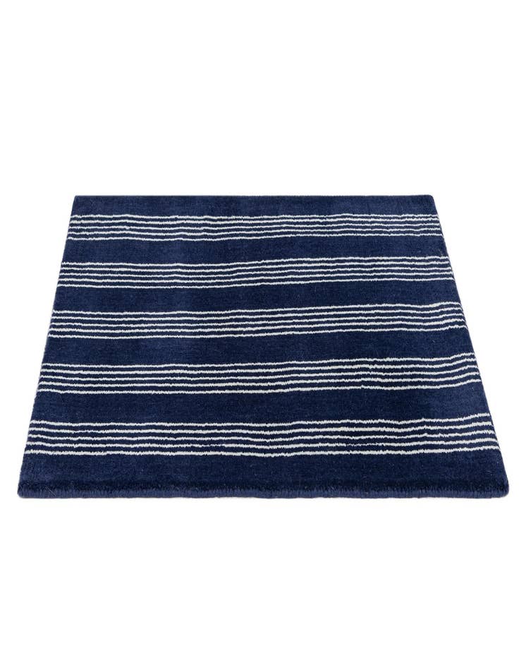 Detail image of 2' 2 x 3' 2  Hand Woven Jill Zarin Natural Wool Rug