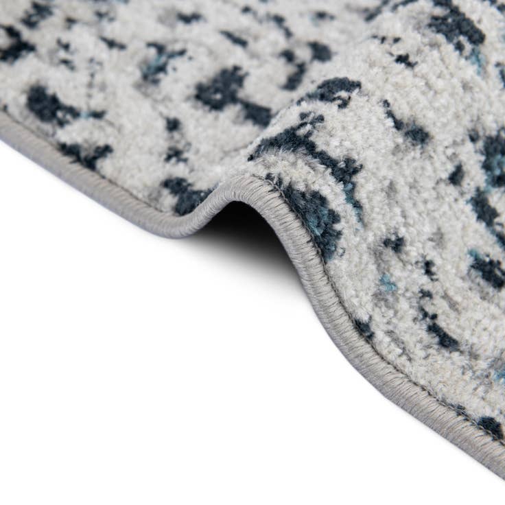 Detail image of 2' x 3' Kamala Washable Rug