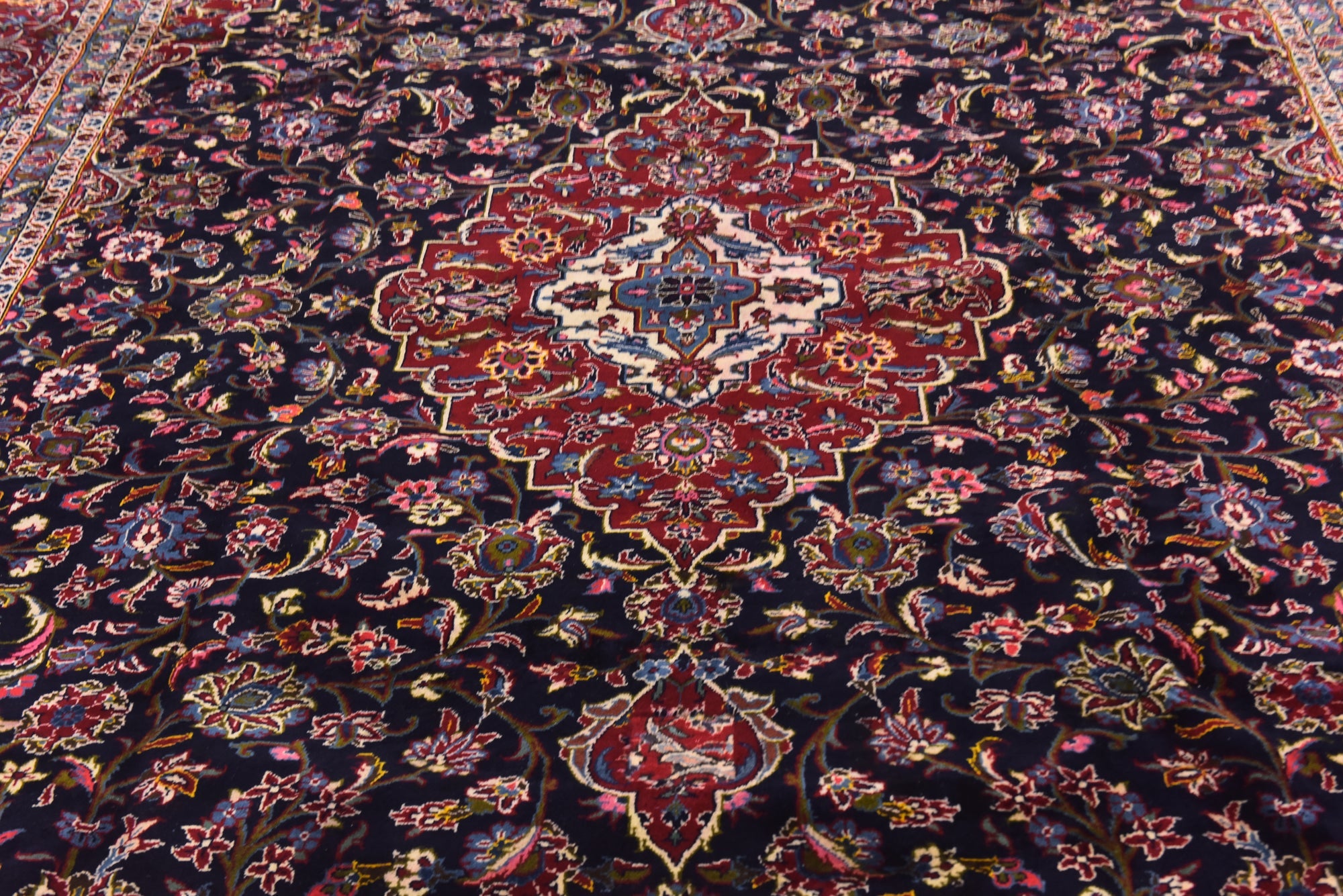 9' 9 x 12' 9 Hand Knotted Kashan Persian Wool Rug