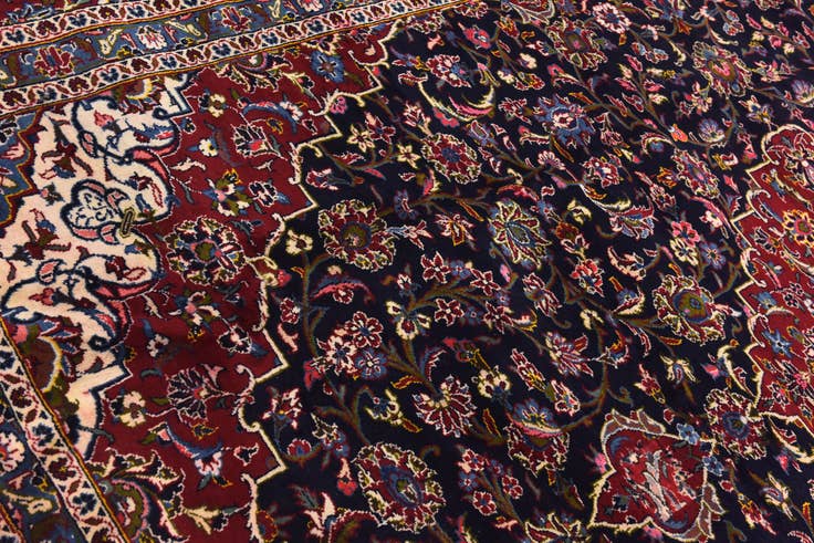 Detail image of 9' 9 x 12' 9 Hand Knotted Kashan Persian Wool Rug