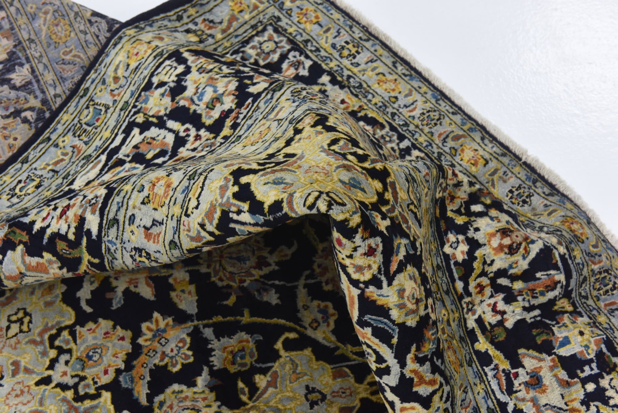 8' 9 x 12' 5 Hand Knotted Kashan Persian Wool Rug