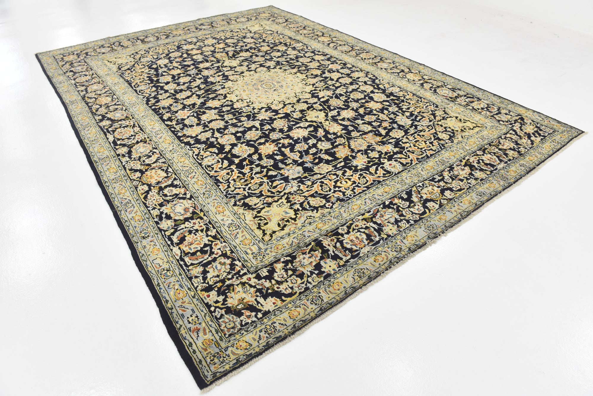 8' 9 x 12' 5 Hand Knotted Kashan Persian Wool Rug