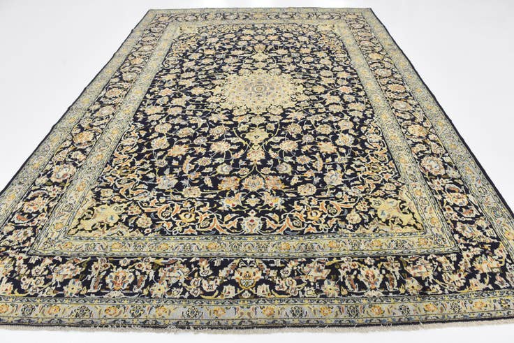 Detail image of 8' 9 x 12' 5 Hand Knotted Kashan Persian Wool Rug