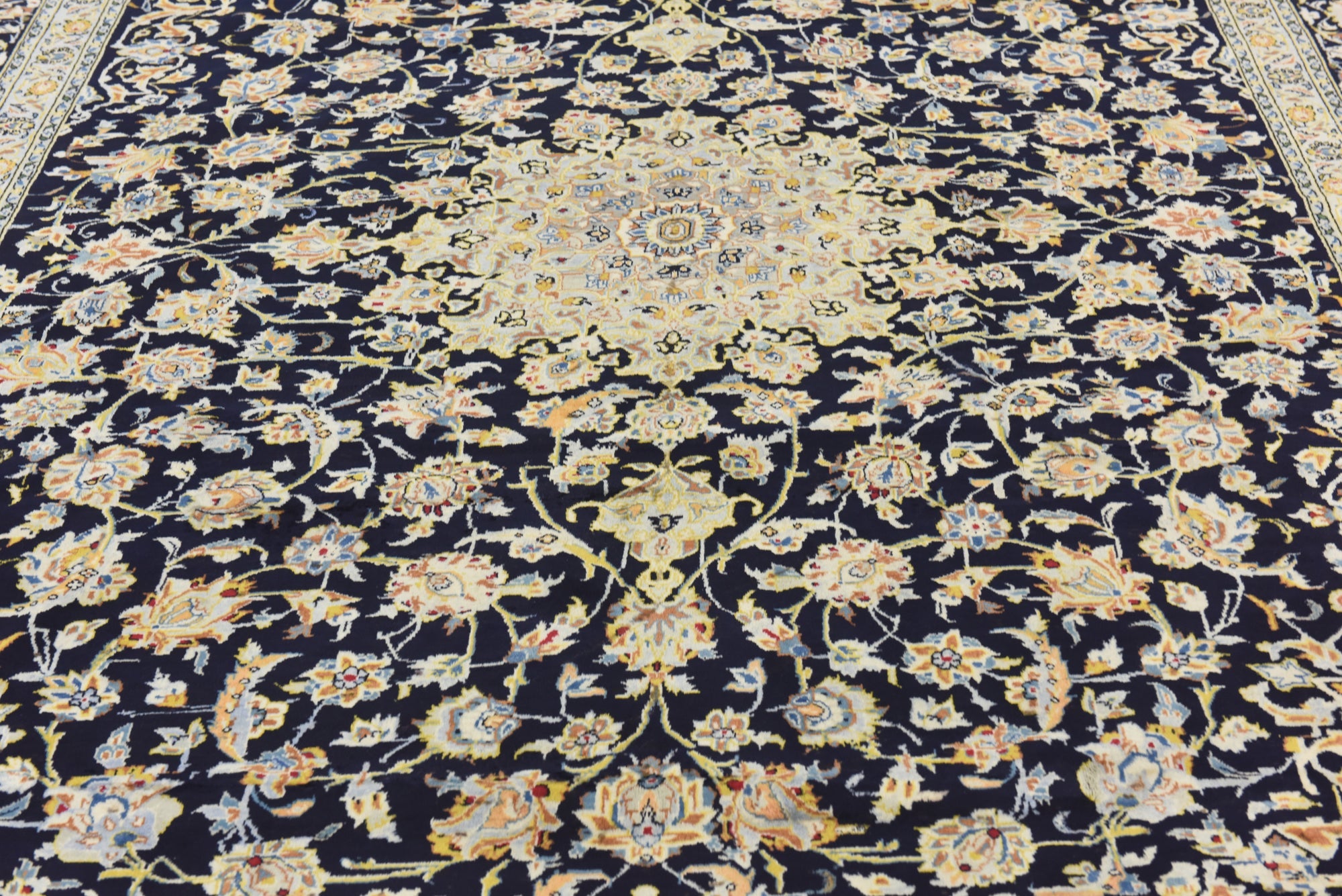 8' 9 x 12' 5 Hand Knotted Kashan Persian Wool Rug