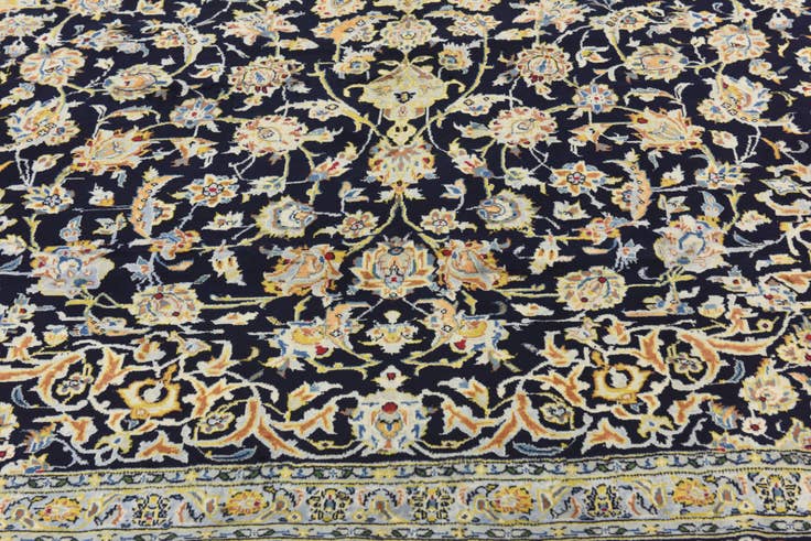 Detail image of 8' 9 x 12' 5 Hand Knotted Kashan Persian Wool Rug