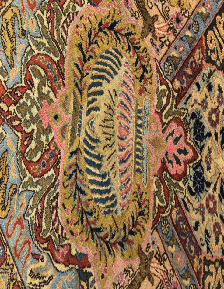 Detail image of 9' 8 x 12' 2 Hand Knotted Kashmar Persian Wool Rug