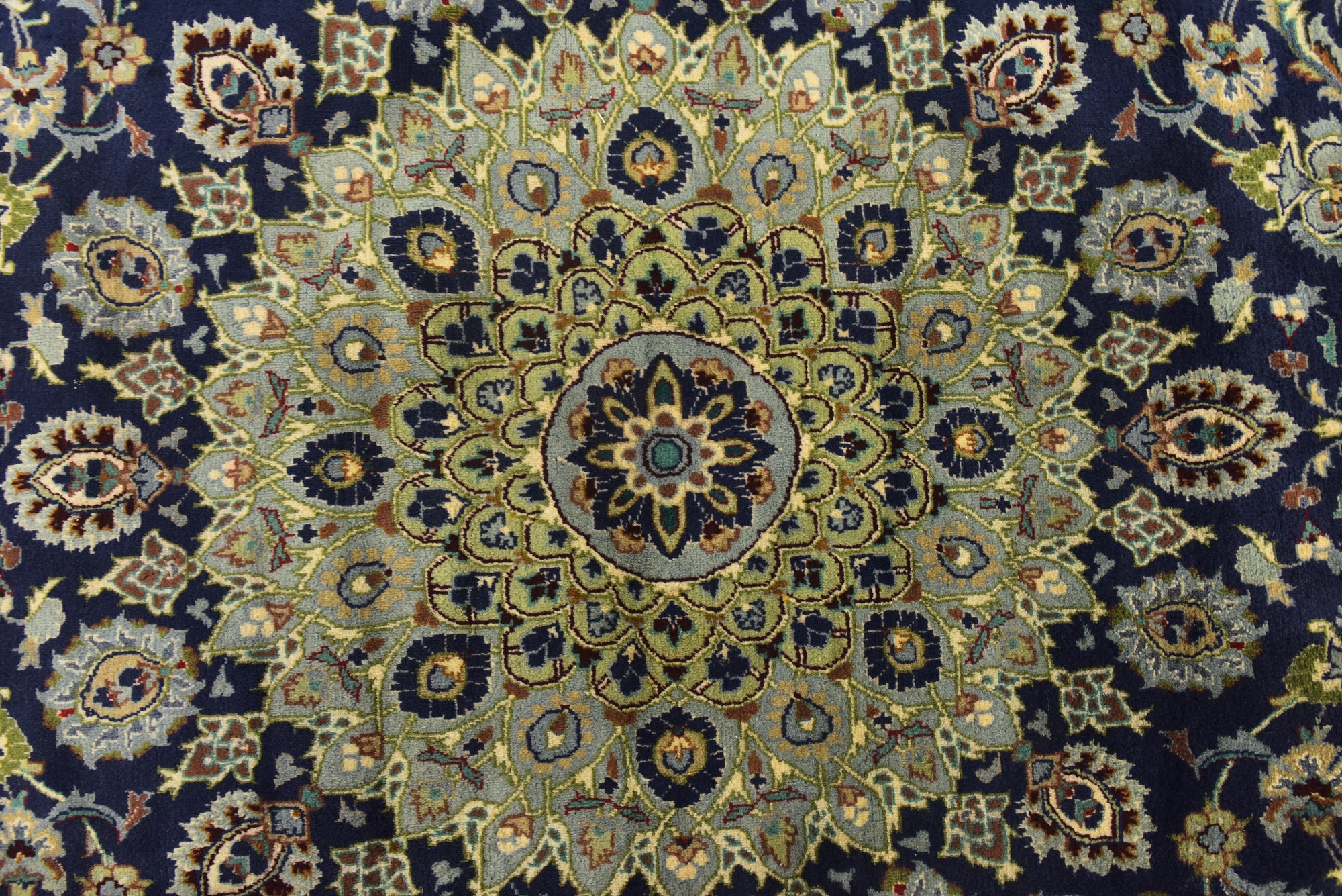 9' 10 x 12' 6 Hand Knotted Kashmar Persian Wool Rug