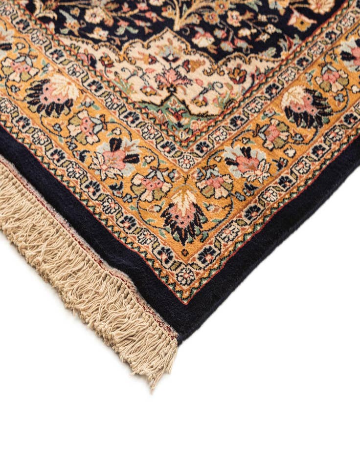 Detail image of 4' 4 x 6' 7  Hand Knotted Kashmir Oriental Wool Rug