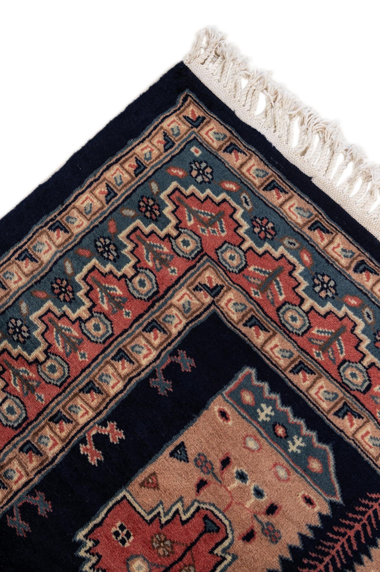 4' 3 x 5' 8 Hand Knotted Kazak Oriental Wool Rug