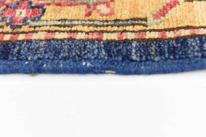 4' 10 x 6' 4 Hand Knotted Kazak Rug