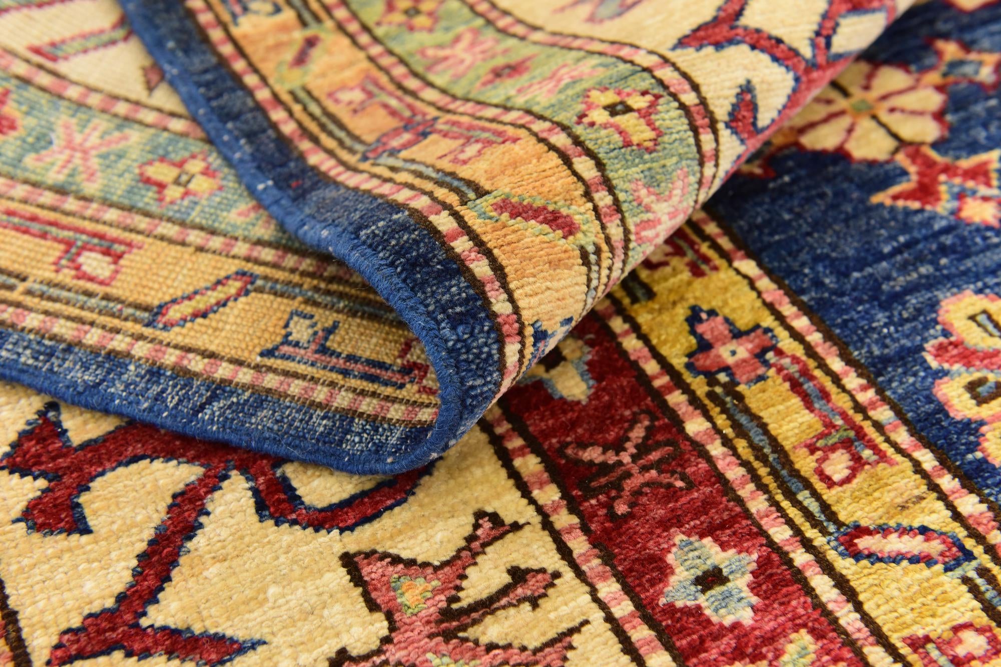 4' 10 x 6' 4 Hand Knotted Kazak Rug