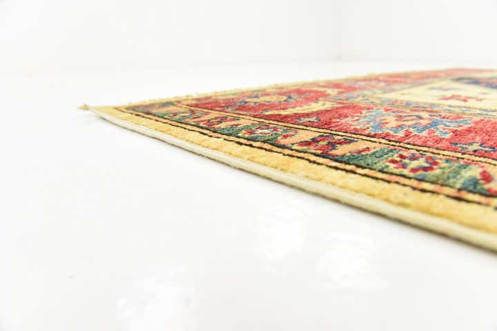 5' 2 x 6' 9 Hand Knotted Kazak Rug