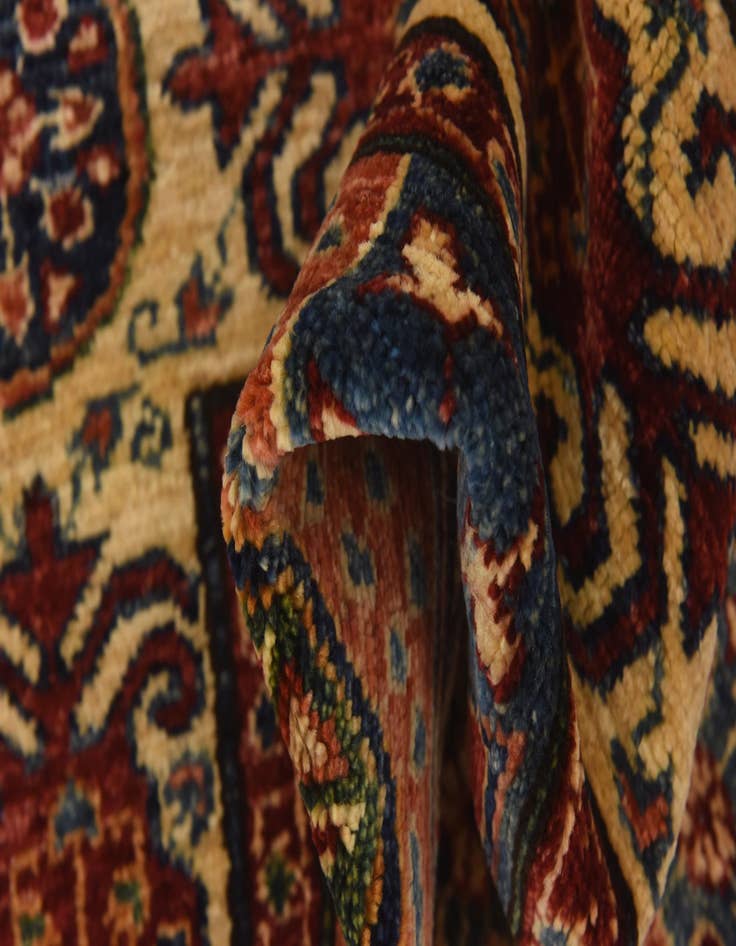 Detail image of 4' x 6' Hand Knotted Kazak Oriental Rug