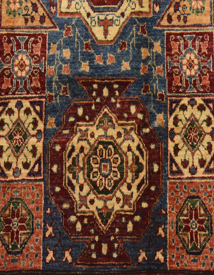 Detail image of 4' x 6' Hand Knotted Kazak Oriental Rug