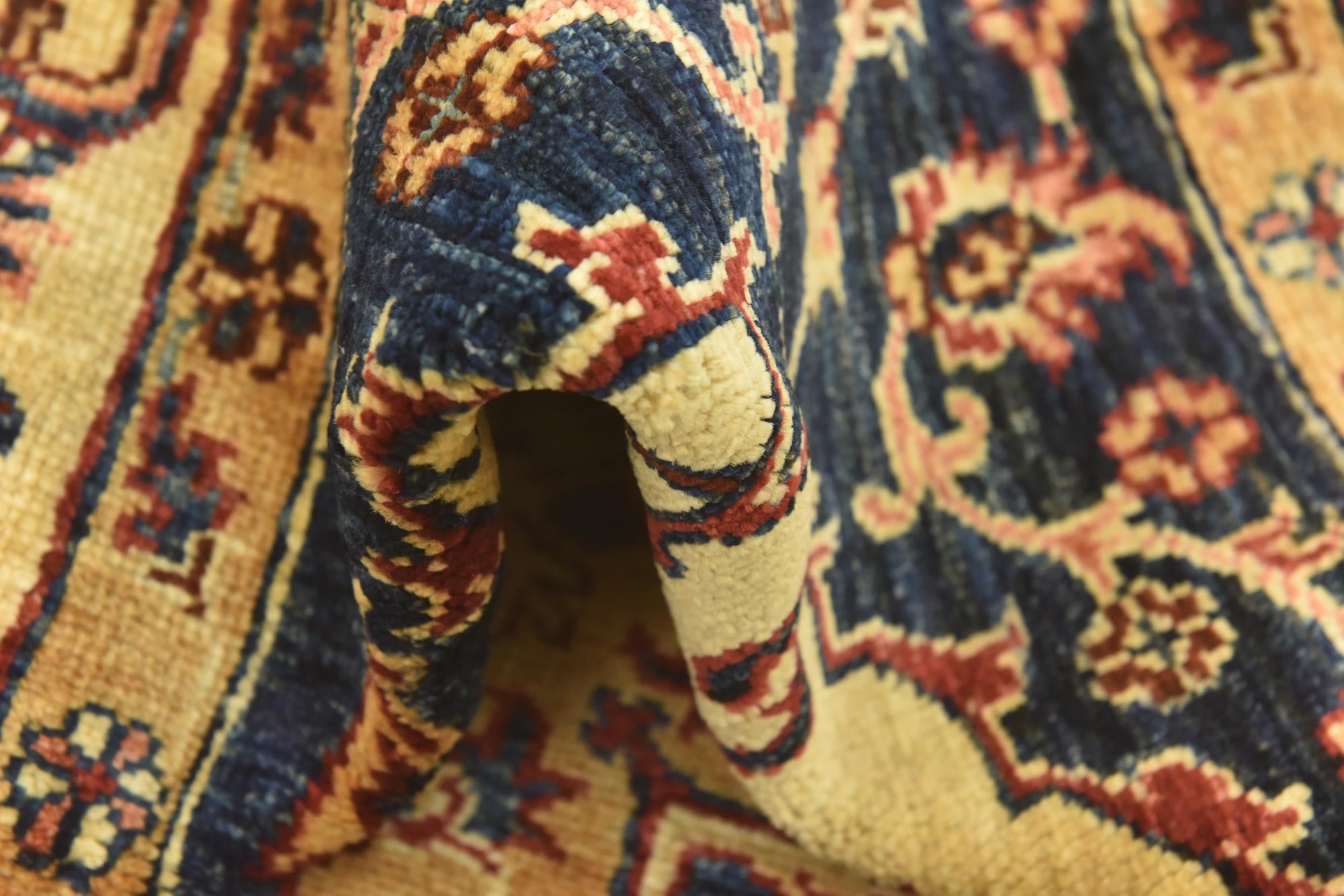 4' 1 x 6' Hand Knotted Kazak Rug