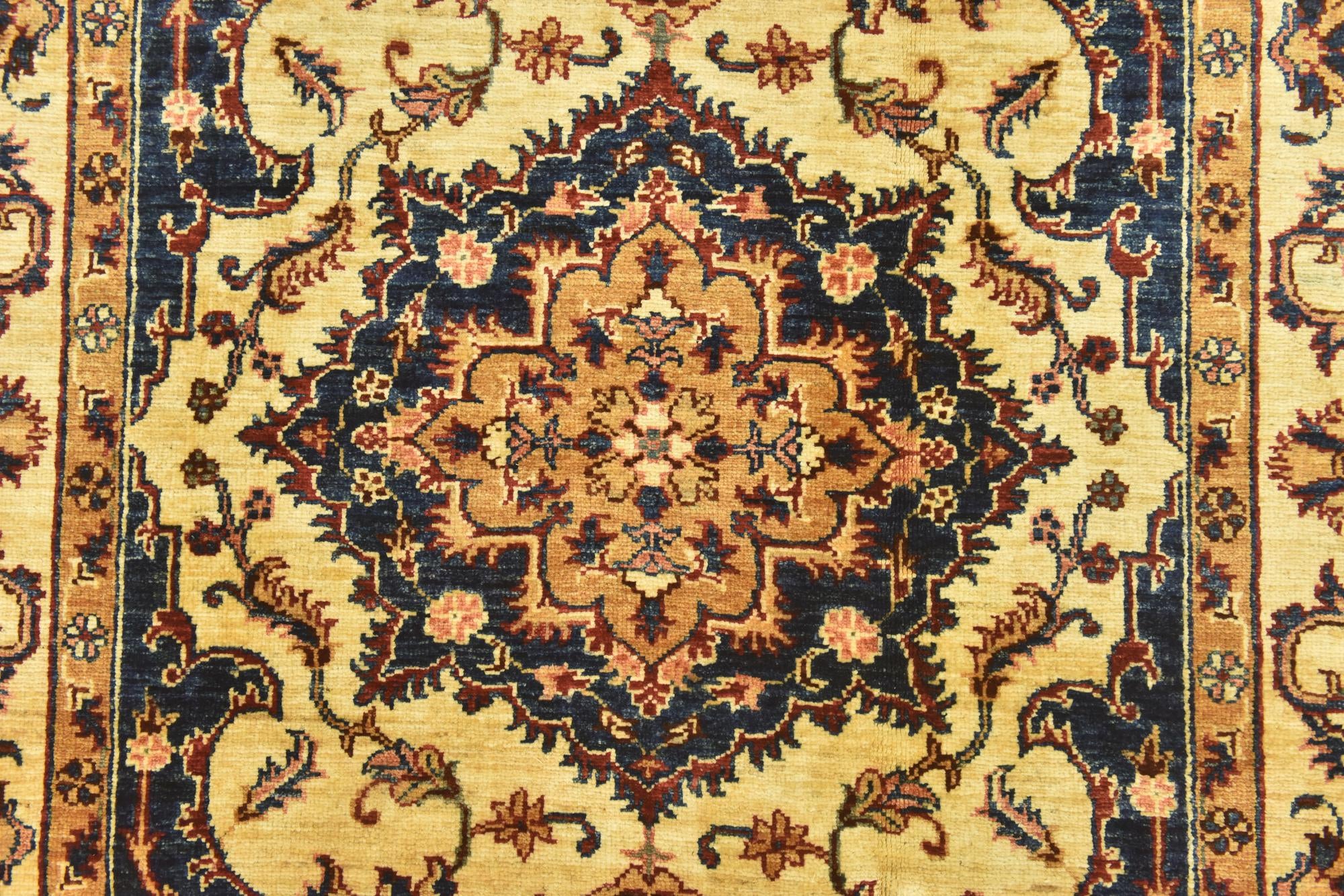 4' 1 x 6' Hand Knotted Kazak Rug
