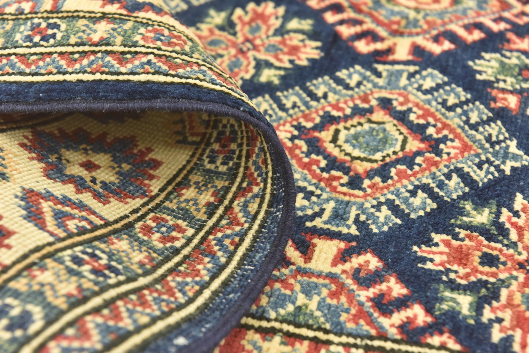 4' 1 x 6' Hand Knotted Kazak Rug