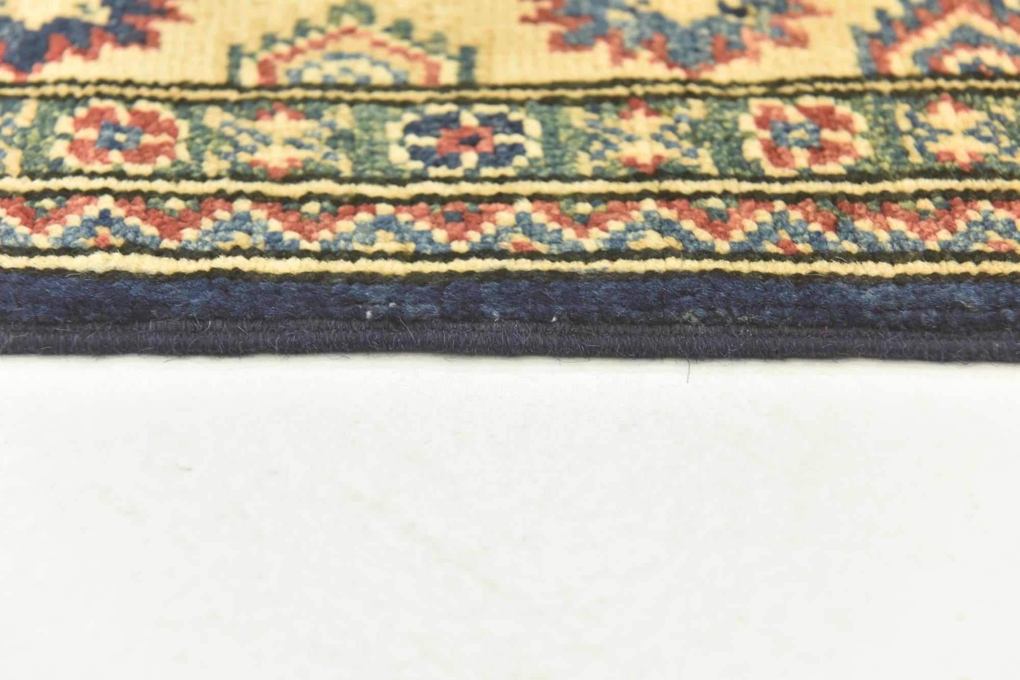 4' 1 x 6' Hand Knotted Kazak Rug