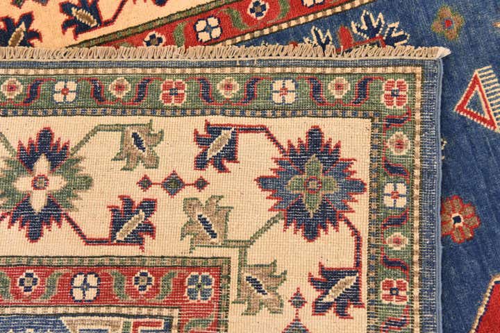6' 1 x 9' Hand Knotted Kazak Rug