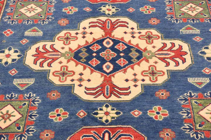 6' 1 x 9' Hand Knotted Kazak Rug