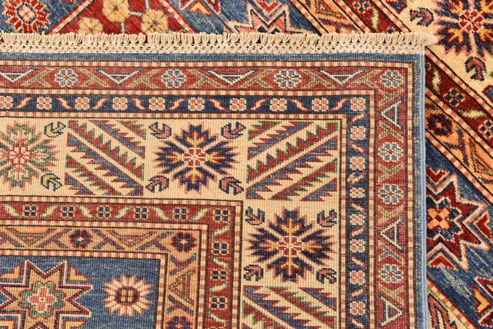 5' 9 x 7' 4 Hand Knotted Kazak Oriental Rug