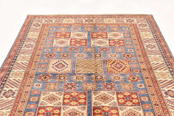 5' 9 x 7' 4 Hand Knotted Kazak Oriental Rug