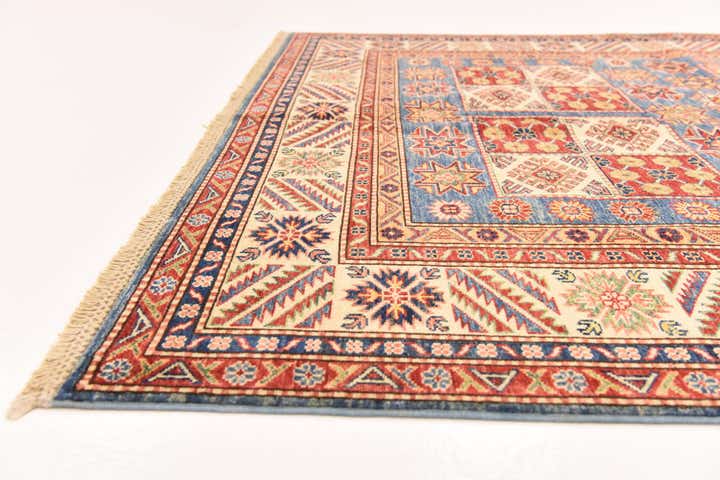 5' 9 x 7' 4 Hand Knotted Kazak Oriental Rug