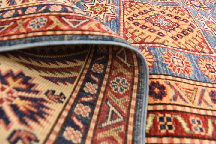 5' 9 x 7' 4 Hand Knotted Kazak Oriental Rug