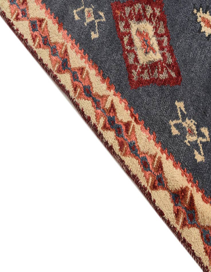Detail image of 6' 3 x 9' 10  Hand Knotted Kazak Rug