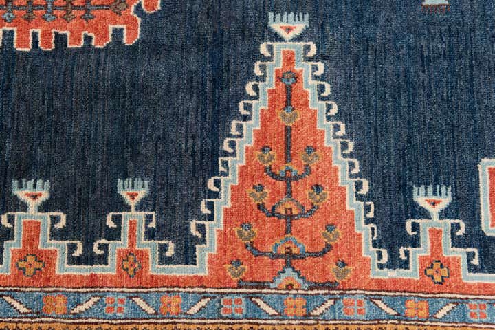 7' 10 x 10' Hand Knotted Kazak Rug